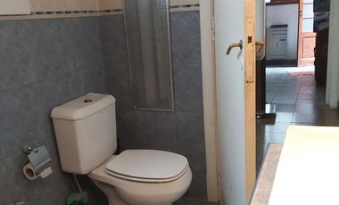 Casas en venta - 5 dormitorios 4 baños - Cocheras - Necochea