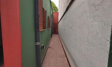 Casas en venta - 5 dormitorios 4 baños - Cocheras - Necochea