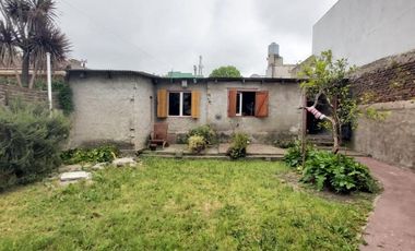 Casas en venta - 5 dormitorios 4 baños - Cocheras - Necochea