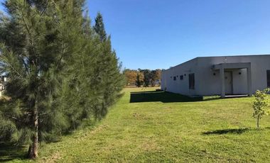 Casa venta  3 dormitorios 1 baño Patio y pileta - 6000 mts2 -  Abasto