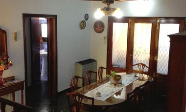 Casa en venta - 4 dormitorios 3 baños - Cochera - 400mts2 - Santa Teresita