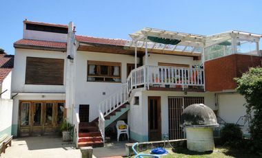 Casa en venta - 4 dormitorios 3 baños - Cochera - 400mts2 - Santa Teresita