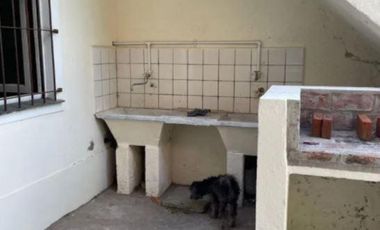 Casa en venta - 5 dormitorios 4 baños - 400mts2 - Mar De Ajó