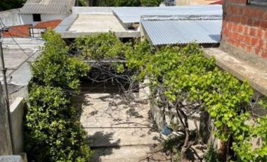 Casa en venta - 5 dormitorios 4 baños - 400mts2 - Mar De Ajó