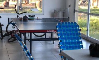 Casa en venta - 4 dormitorios 3 baños - 900ms2 - Costa Del Este