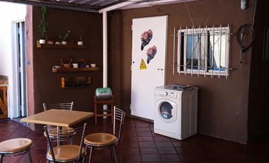 Casa en venta - 2 dormitorios 1 baño - 90mts2 - Berazategui