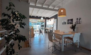 Casa en venta - 3 dormitorios 2 baños 457mts2 - Santa Teresita