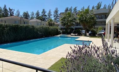 Departamento 2 ambientes con patio. VENTA CON RENTA