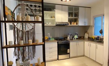 Departamento 2 ambientes con patio. VENTA CON RENTA