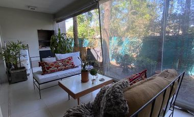 Departamento 2 ambientes con patio. VENTA CON RENTA