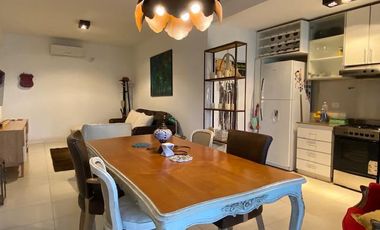 Departamento 2 ambientes con patio. VENTA CON RENTA