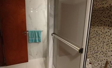 Exclusiva casa en La Lucila del mar .