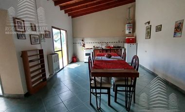 Exclusiva casa en La Lucila del mar .