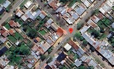 Casa venta - 4 dormitorios - 1 baño - 1 Cochera - 180mts2 totales - Las Flores