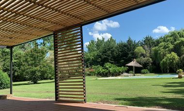 Quinta quinta en venta - 4 dormitorios 3 baños - 13.500mts2 - Esteban Echeverria