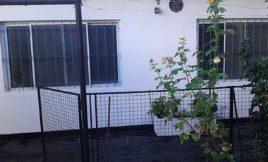 Casa VENTA 3 dormitorios 2 baños - 485mts2 totales - Monte Chingolo