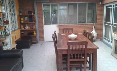 Casa VENTA 3 dormitorios 2 baños - 485mts2 totales - Monte Chingolo