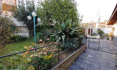 Casa VENTA 3 dormitorios 2 baños - 485mts2 totales - Monte Chingolo