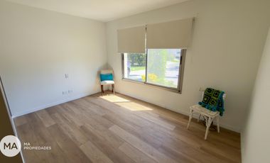 Casa 4 Dormitorios con jardín y pileta - San Marino Funes Hills - Funes | Venta