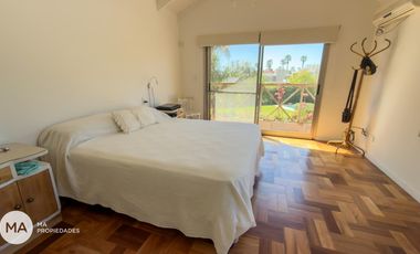 Casa 4 Dormitorios con jardín y pileta - San Marino Funes Hills - Funes | Venta