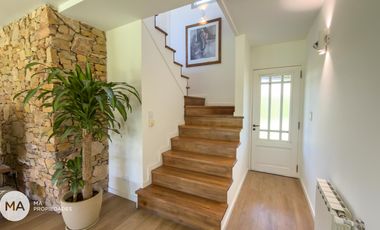 Casa 4 Dormitorios con jardín y pileta - San Marino Funes Hills - Funes | Venta