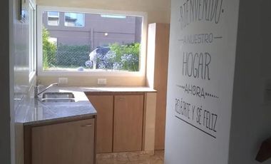 Casa en venta - 4 dormitorios 2 baños - Cochera - 180mts2 - Mar Chiquita