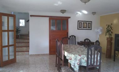 Casa en venta - 4 dormitorios 2 baños - Cochera - 180mts2 - Mar Chiquita