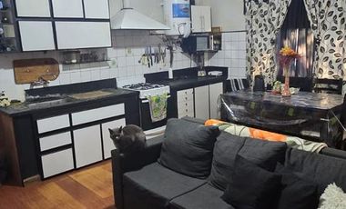 CASA SOBRE DOS LOTES