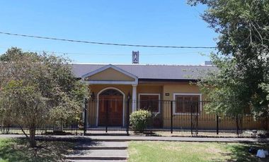 Casa venta - 2 dormitorios 3 baño - 600mts2 totales - Ringuelet
