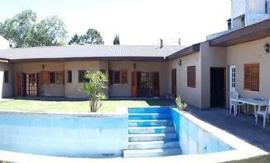 Casa venta - 2 dormitorios 3 baño - 600mts2 totales - Ringuelet