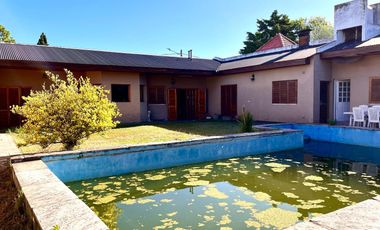 Casa venta - 2 dormitorios 3 baño - 600mts2 totales - Ringuelet