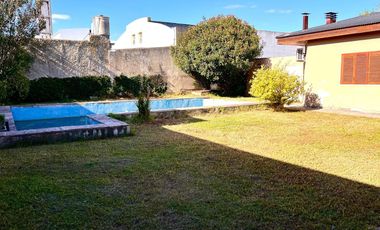 Casa venta - 2 dormitorios 3 baño - 600mts2 totales - Ringuelet