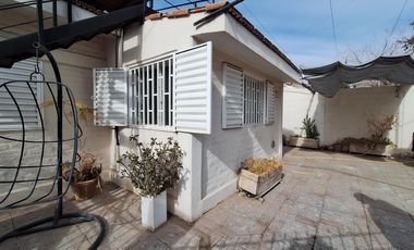 Casa en  Barrio Antártida Luzuriaga