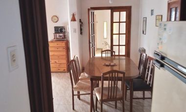 Casa en venta - 2 Dormitorios 1 Baño - Cocheras - 250Mts2 - Pehuajó