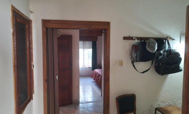 Casa en venta - 2 Dormitorios 1 Baño - Cocheras - 250Mts2 - Pehuajó