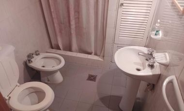 Casa en venta - 2 Dormitorios 1 Baño - Cocheras - 250Mts2 - Pehuajó
