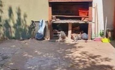 Casa VENTA - 3 dormitorios 1 baño - 225mts2 totales - Berazategui