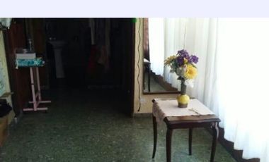 Casa en venta - 2 dormitorios 1 baño - 150mts2 - Quilmes Oeste