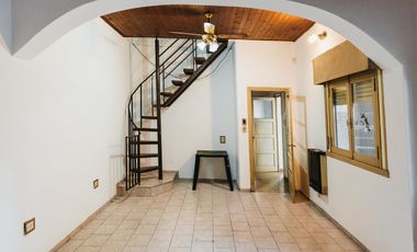 venta casa dos plantas bordabehere 4227