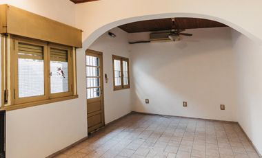 venta casa dos plantas bordabehere 4227