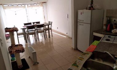 Departamento en venta - 2 dormitorios 1 baño - cochera - 75 mts2 - Burzaco