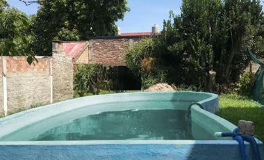 Casa en venta - 2 dormitorios 1 baño - 394mts2 - Berazategui