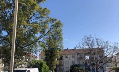 Departamento en venta - 2 dormitorios 1 baño - Cochera - 60mts2 - Quilmes Oeste