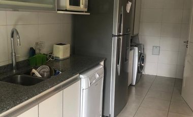 Venta con renta, en PB, galería Jardín, 2 cocheras