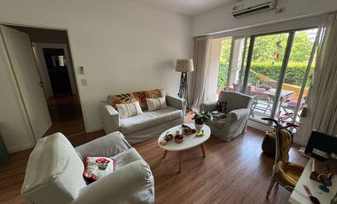 Venta con renta, en PB, galería Jardín, 2 cocheras