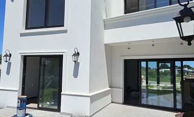 VENTA | CASA EN BARRIO PRIVADO | ARENAS CHICO