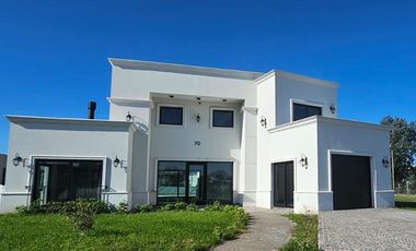 VENTA | CASA EN BARRIO PRIVADO | ARENAS CHICO