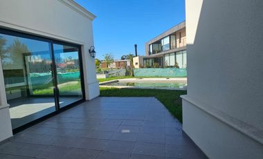 VENTA | CASA EN BARRIO PRIVADO | ARENAS CHICO