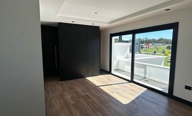 VENTA | CASA EN BARRIO PRIVADO | ARENAS CHICO