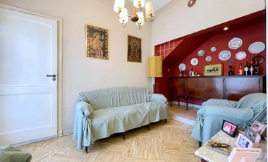 Casa en VENTA con departamento en planta alta, todo a reciclar, en Florida/Vte. López